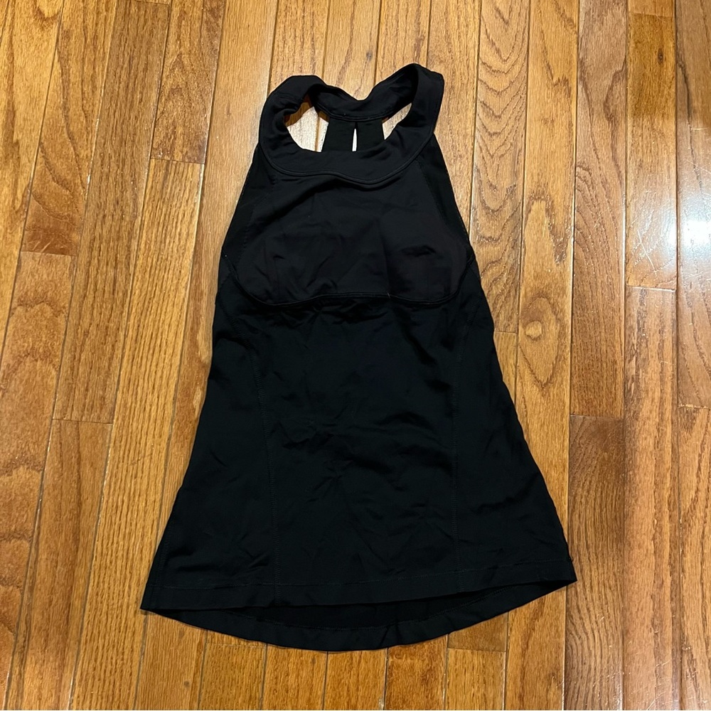 Lululemon top
